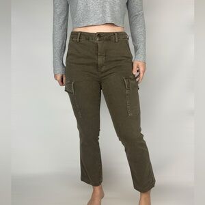 AMO Easy Cargo Pant in Olive Utility High‎ Waisted Casual Pockets Green